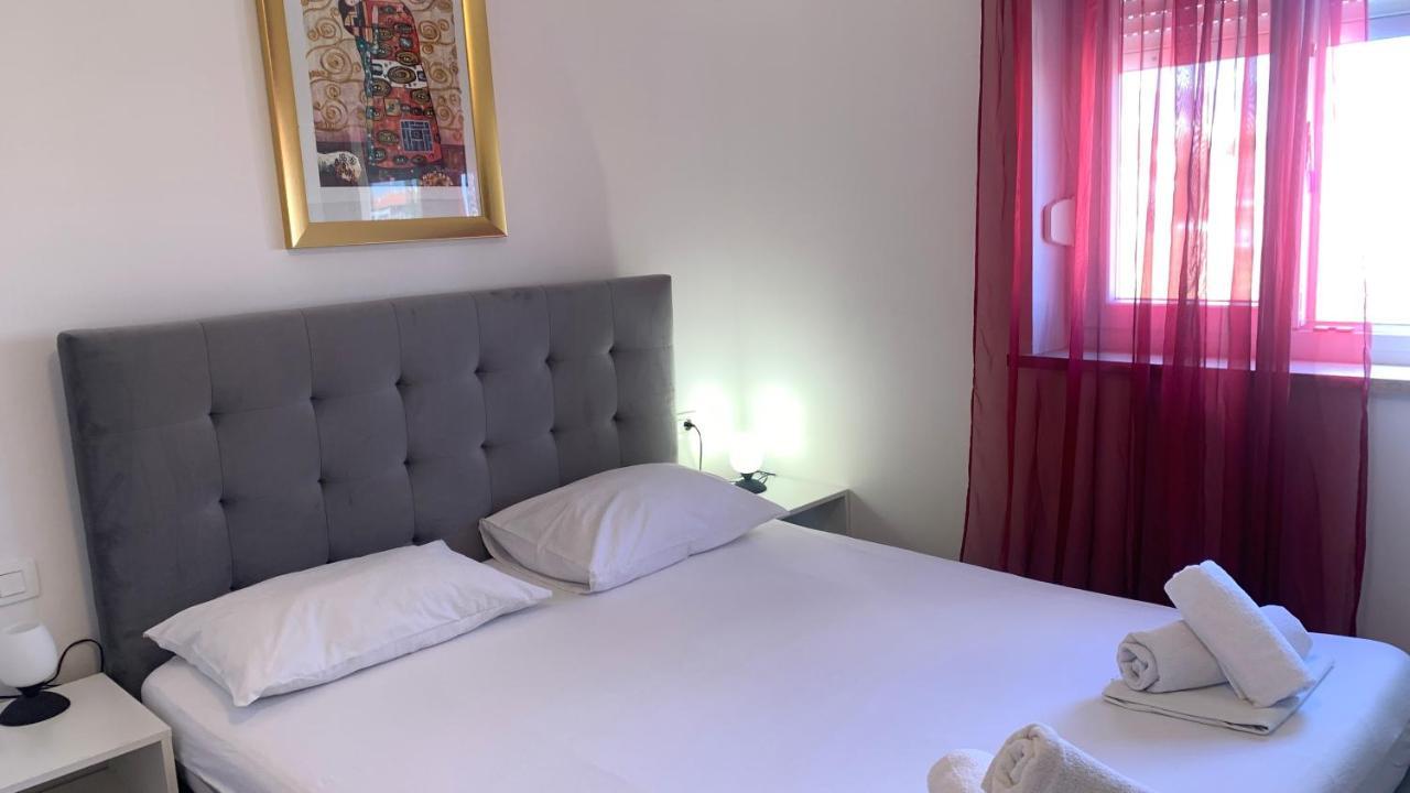 Apartments Istarska Street (Adults Only) Σπλιτ Εξωτερικό φωτογραφία